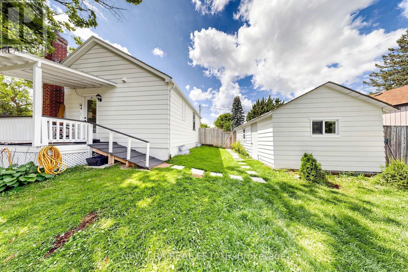247 MURIEL STREET - Image 34