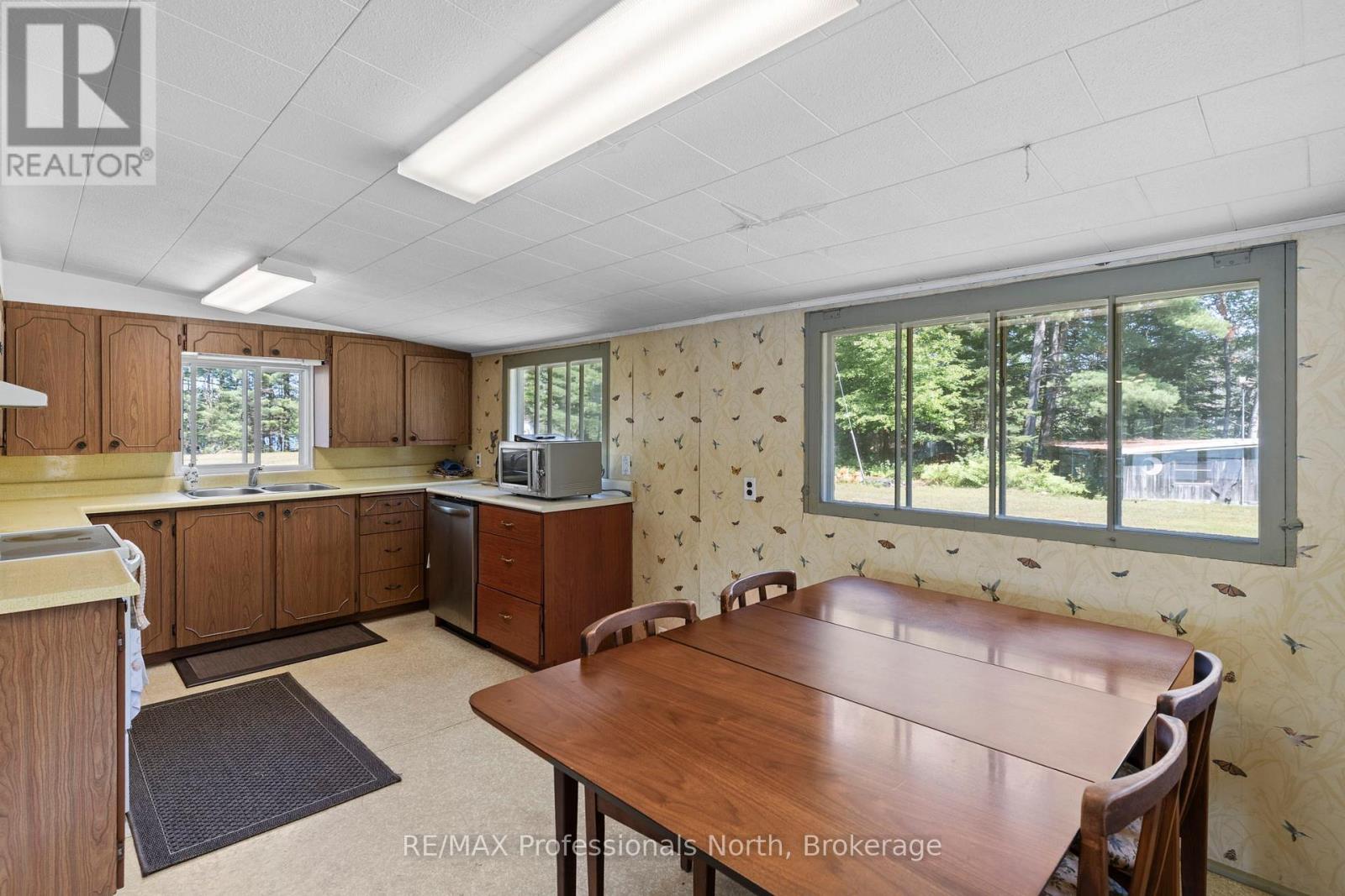 1014 LOG CABIN LANE - 10