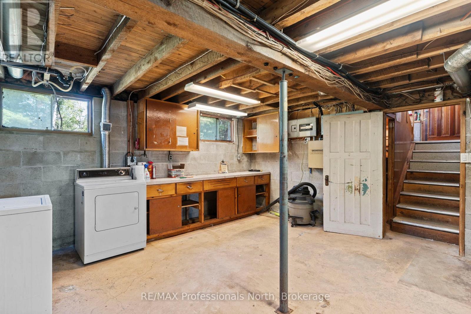 1014 LOG CABIN LANE - 21