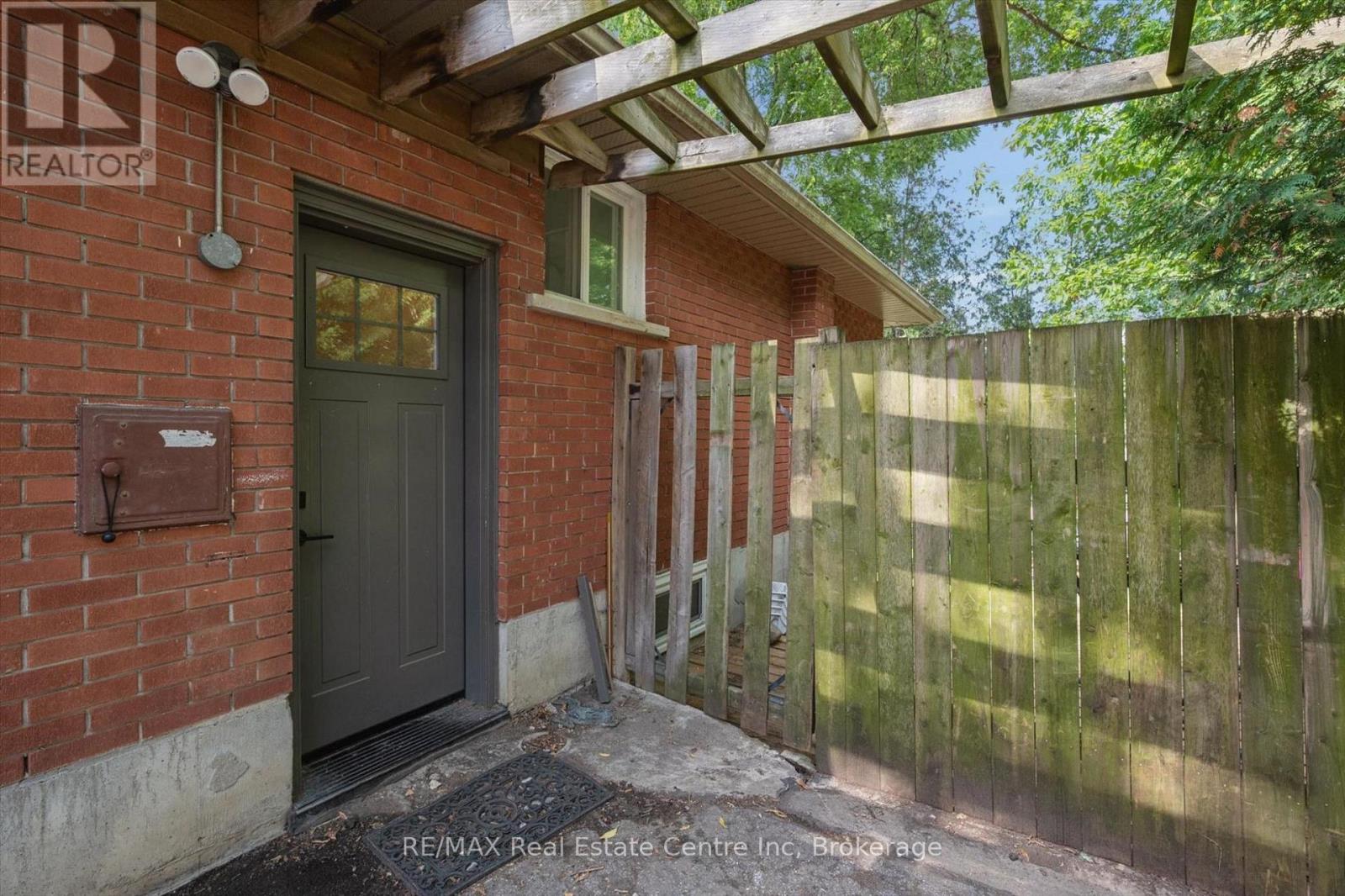 277 KATHLEEN STREET - Image 13