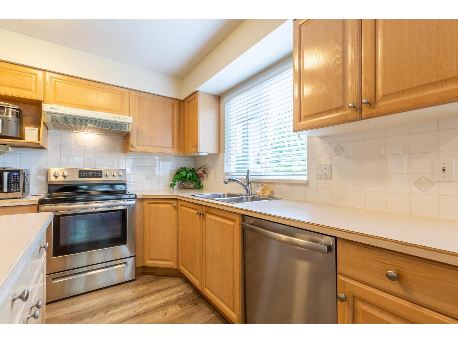 328 13888 70 AVENUE, Surrey