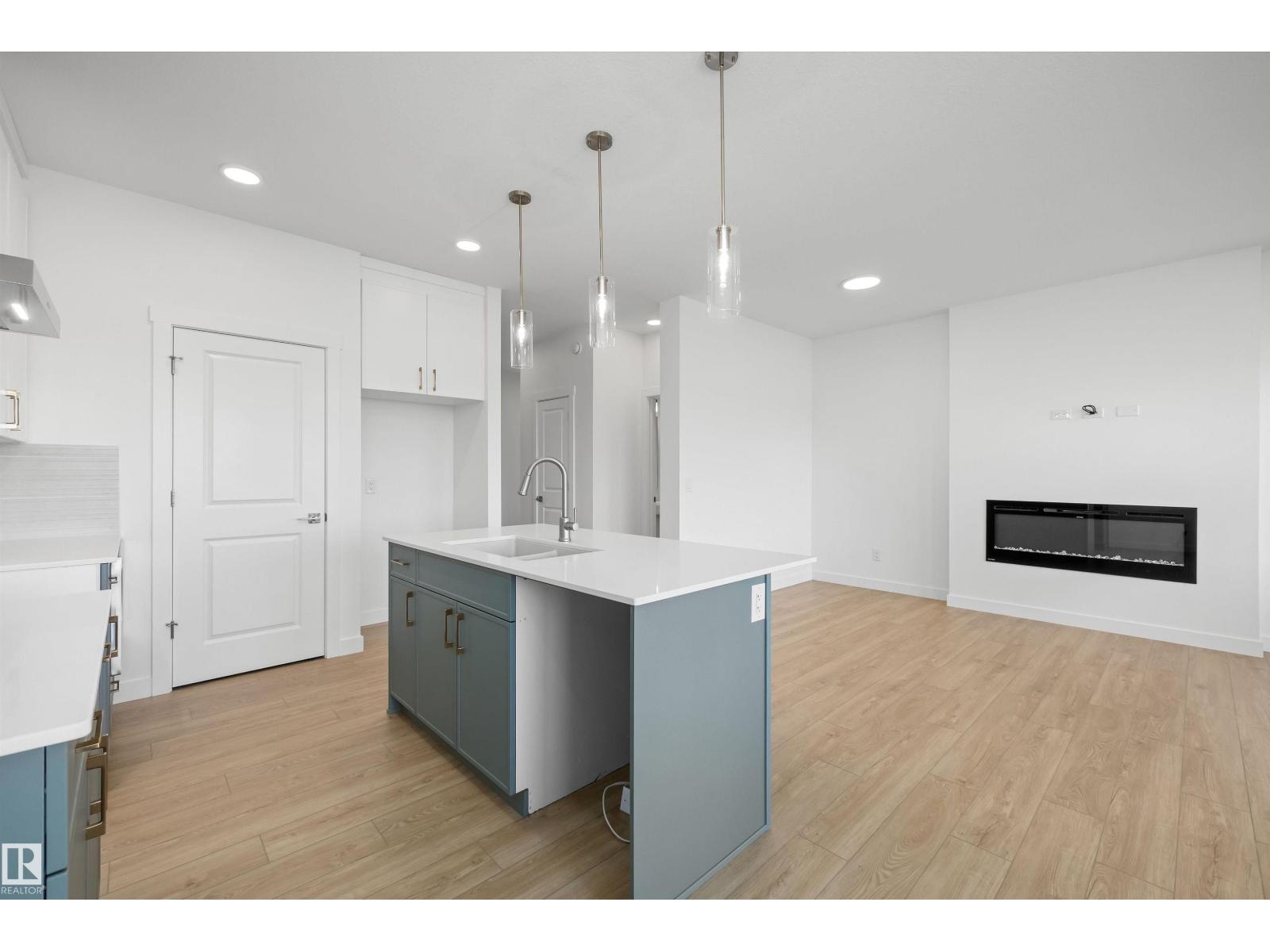 8616 183 AV NW - Image 12