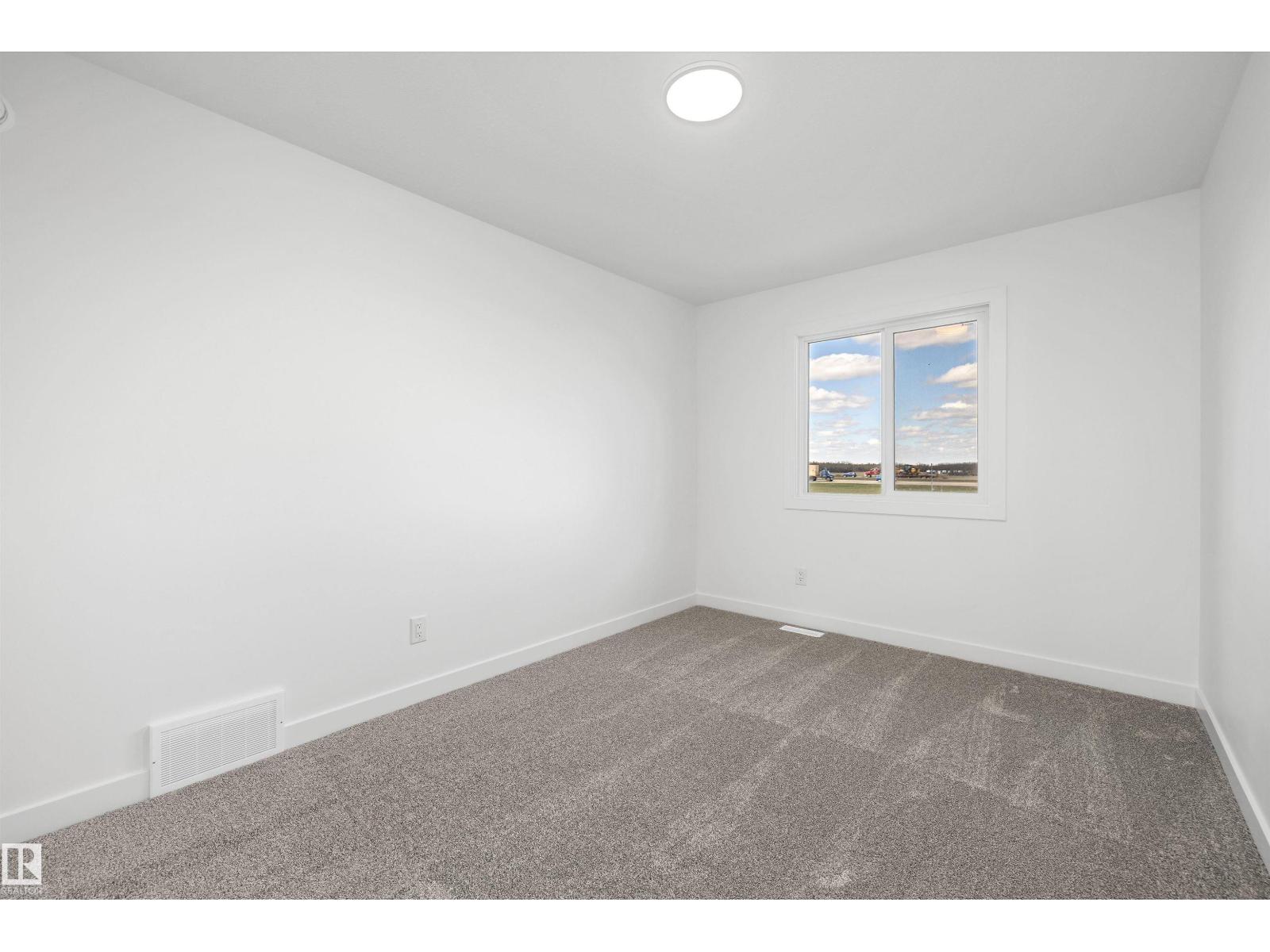 8616 183 AV NW - 29