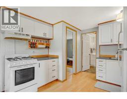 914 6 Avenue, Beaverlodge, AB T0H0C0 Photo 6