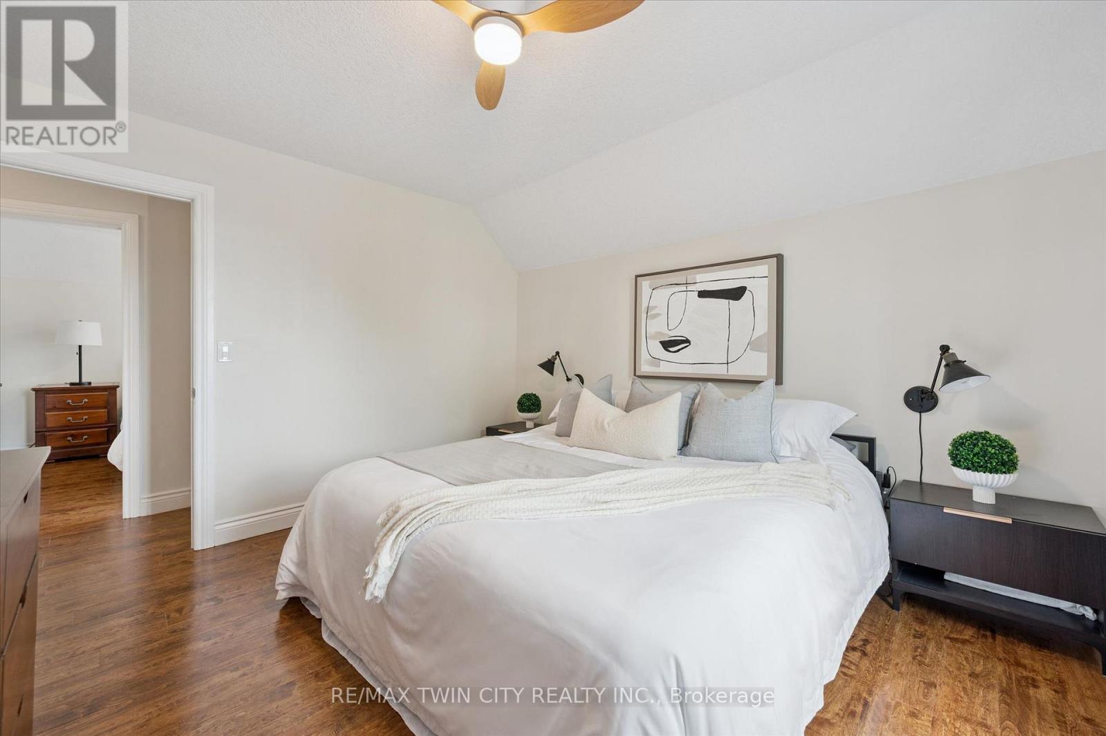 40 MADISON AVENUE S - Image 28