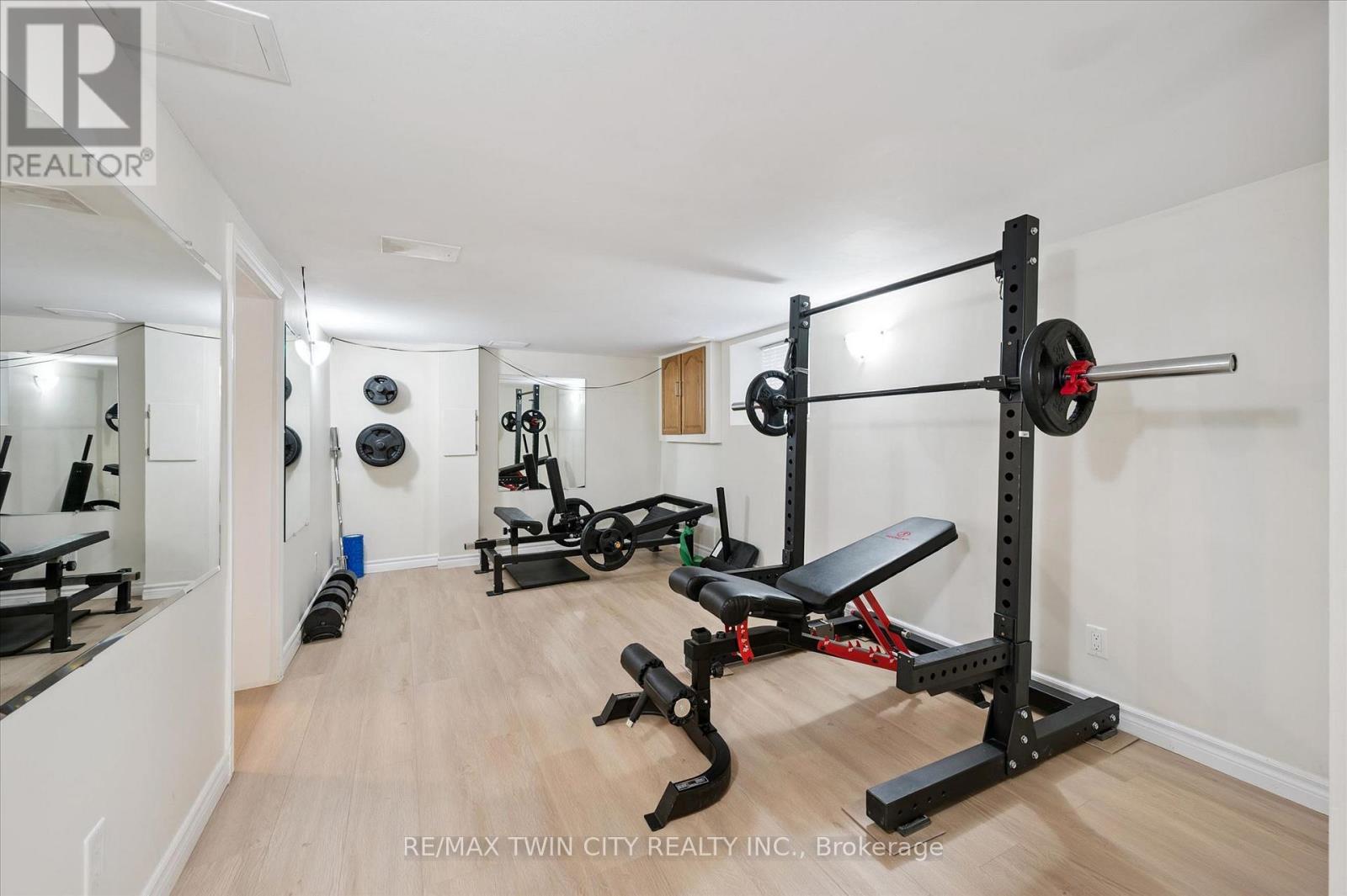 40 MADISON AVENUE S - Image 34