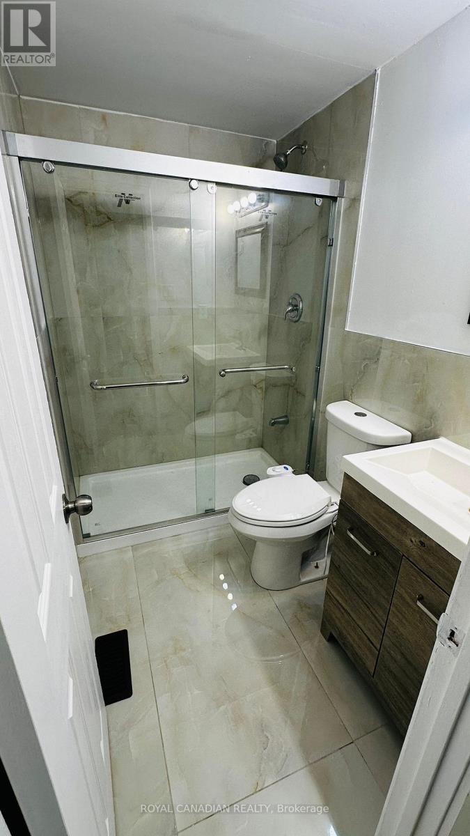 9 HORATIO COURT - 16