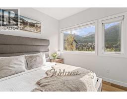 202g, 209 Stewart Creek Rise, Canmore, AB T1W0N9 Photo 17