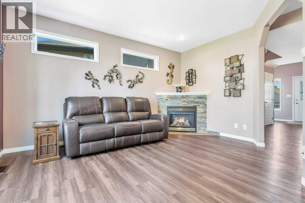 19 Lougheed Close - 7
