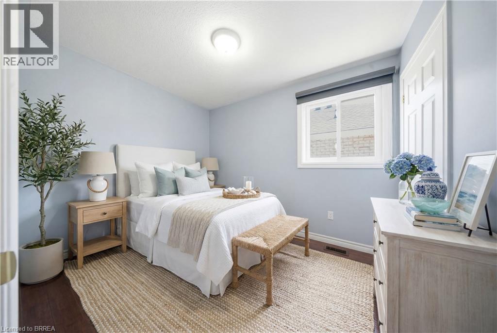 114 DONEGAL Drive - Image 16