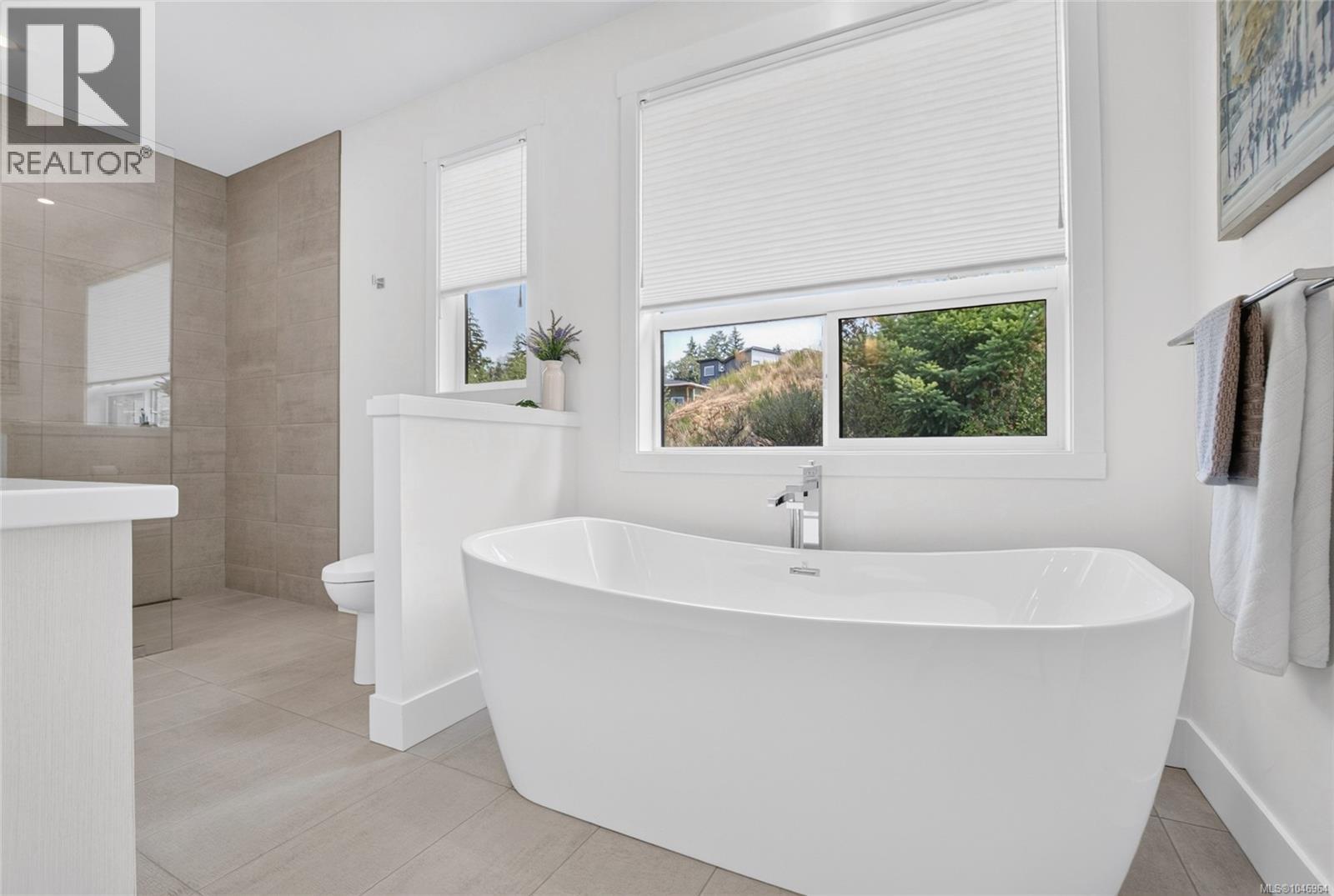 6218 Highwood Dr - Image 32