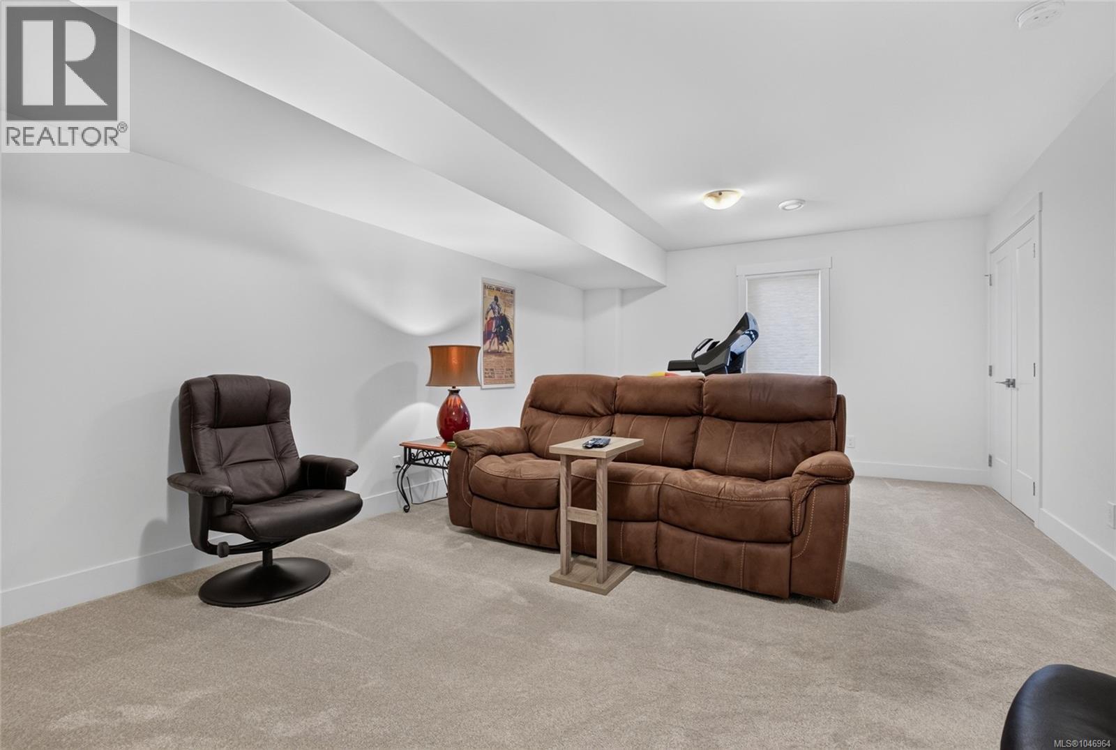 6218 Highwood Dr - 43