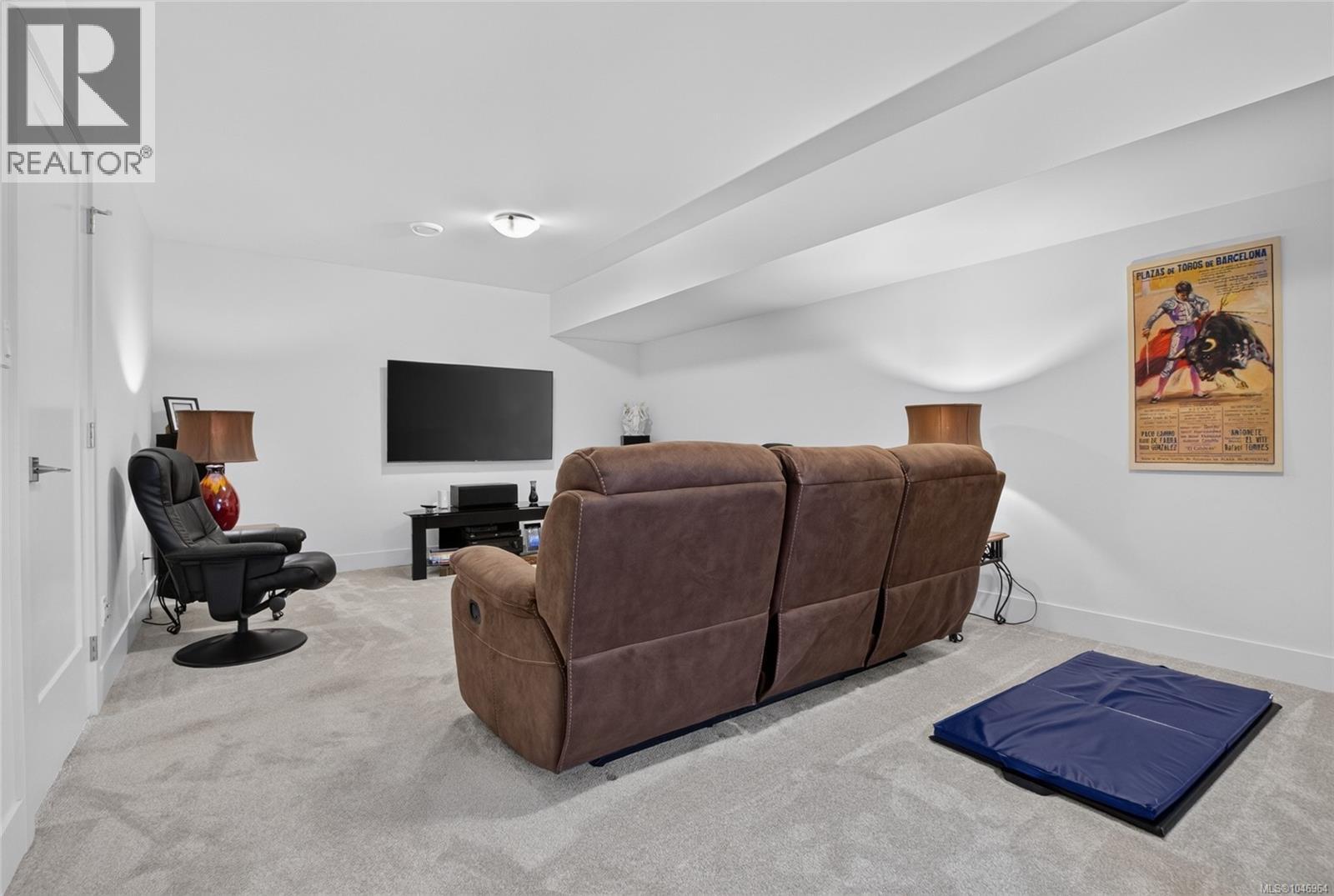 6218 Highwood Dr - Image 44
