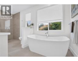 6218 Highwood Dr, Duncan, BC V9L0H5 Photo 32