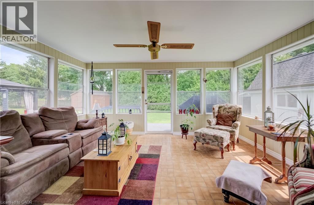 44 OAKWOOD Drive - Image 27