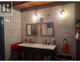 24014 W 16 Highway, Smithers, BC V0J2N0 Photo 10