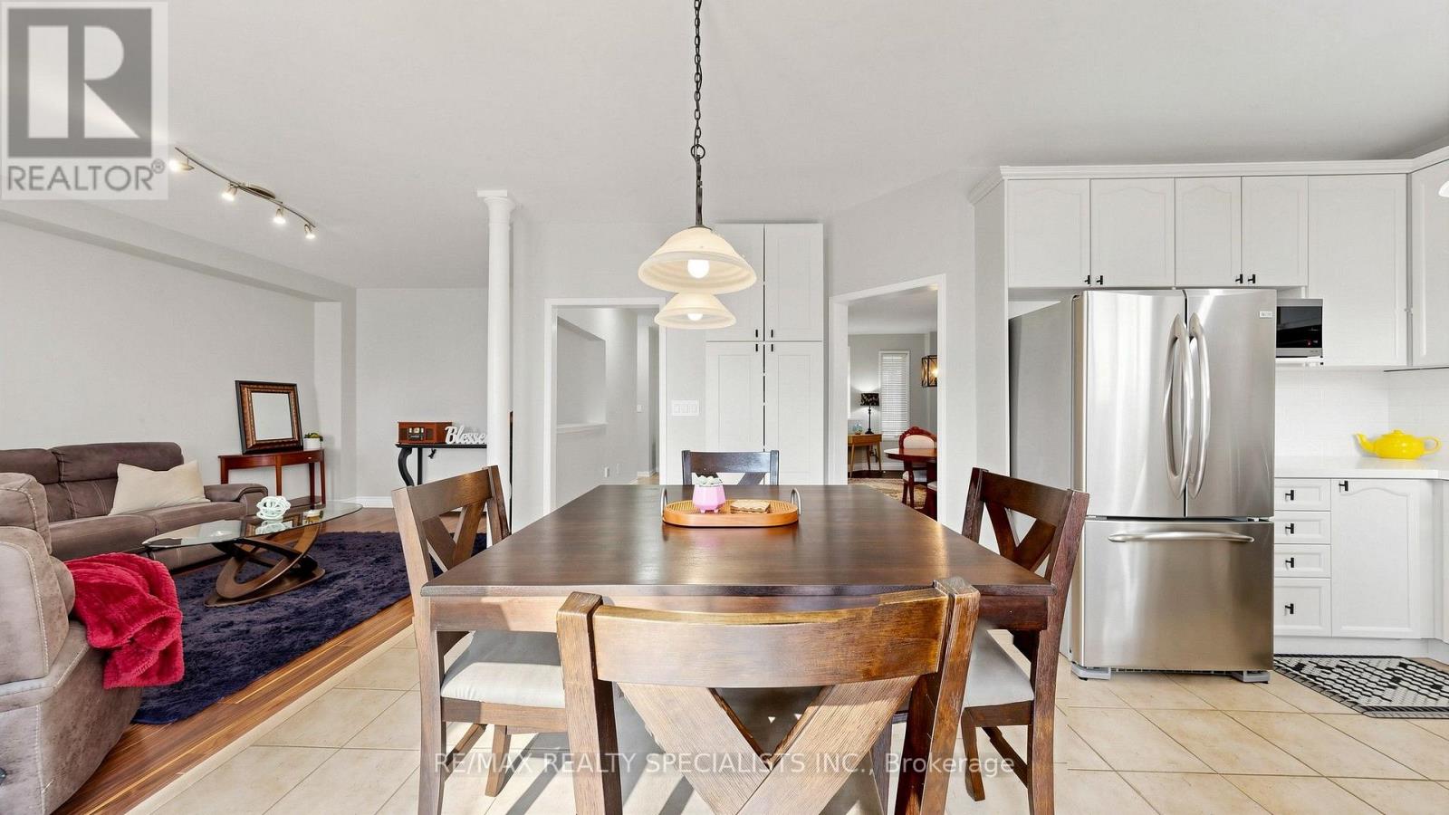 176 ROYAL VALLEY DRIVE - Image 25