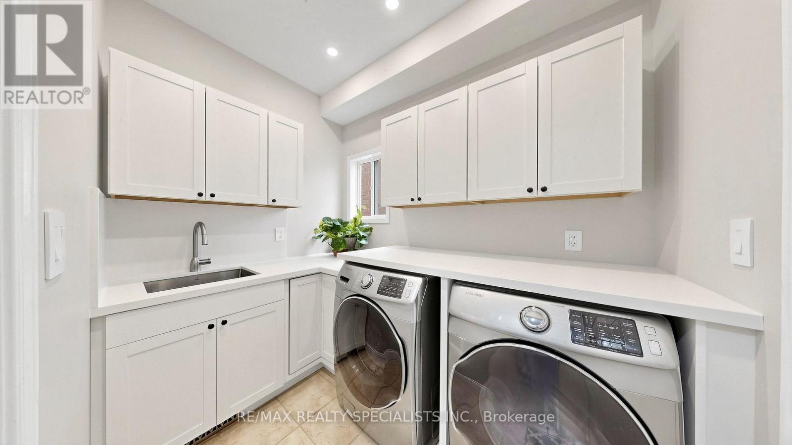 176 ROYAL VALLEY DRIVE - Image 37