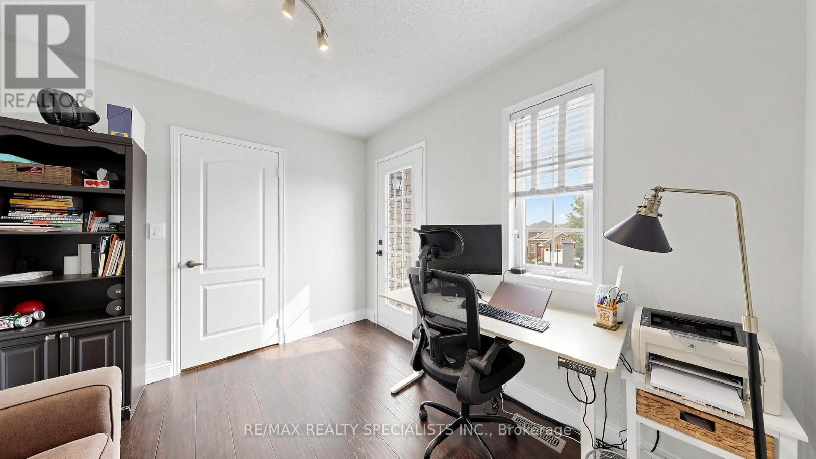 176 ROYAL VALLEY DRIVE - Image 34