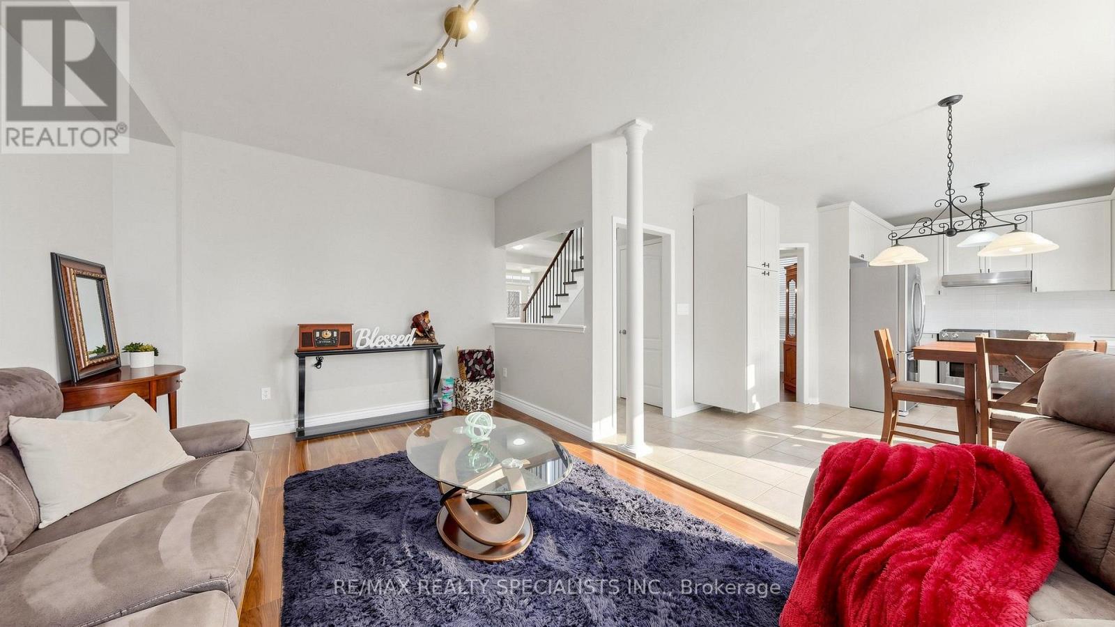 176 ROYAL VALLEY DRIVE - 24