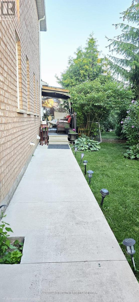 111 GRAPEVINE ROAD - 24