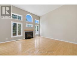 141 Gladeview Private, Ottawa, ON K1T4C4 Photo 17