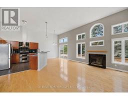 141 Gladeview Private, Ottawa, ON K1T4C4 Photo 14