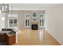 141 Gladeview Private, Ottawa, ON K1T4C4 Photo 20