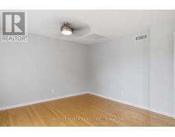 141 Gladeview Private, Ottawa, ON K1T4C4 Photo 26