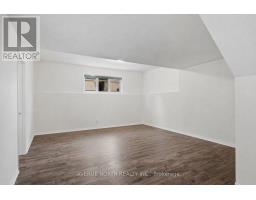141 Gladeview Private, Ottawa, ON K1T4C4 Photo 32