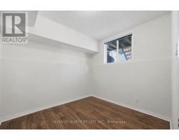 141 Gladeview Private, Ottawa, ON K1T4C4 Photo 33