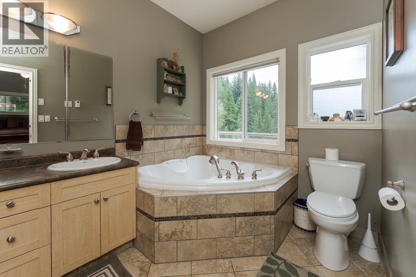Photo 16 of 32 — 7756 NORTH NECHAKO ROAD · Prince George, BC