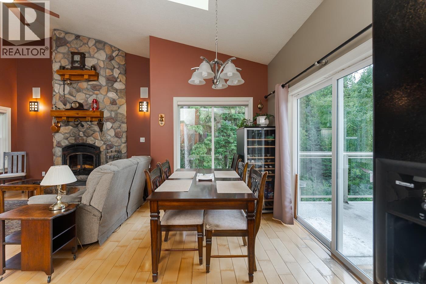 Photo 10 of 32 — 7756 NORTH NECHAKO ROAD · Prince George, BC