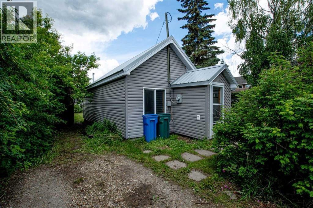 Property for sale at 206 7th Street
