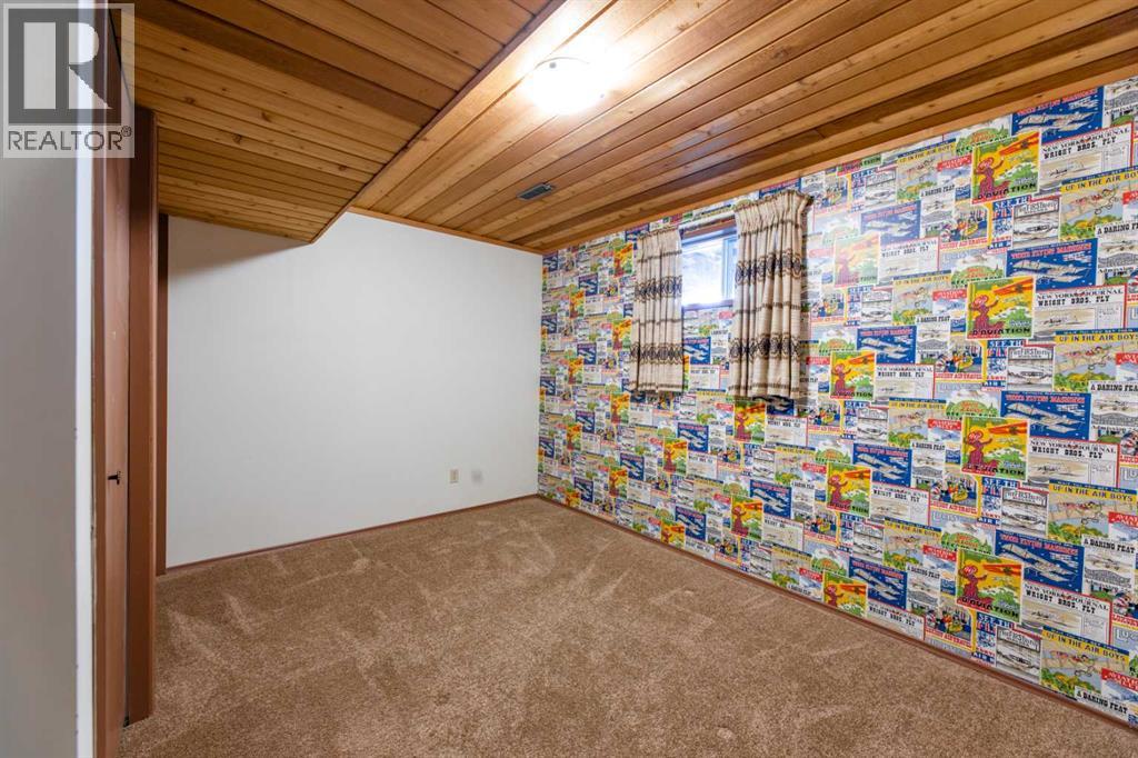 548 Mountain Street - 32