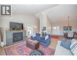 6137 Line 17 Road, Magna Bay, BC V0E1M7 Photo 16
