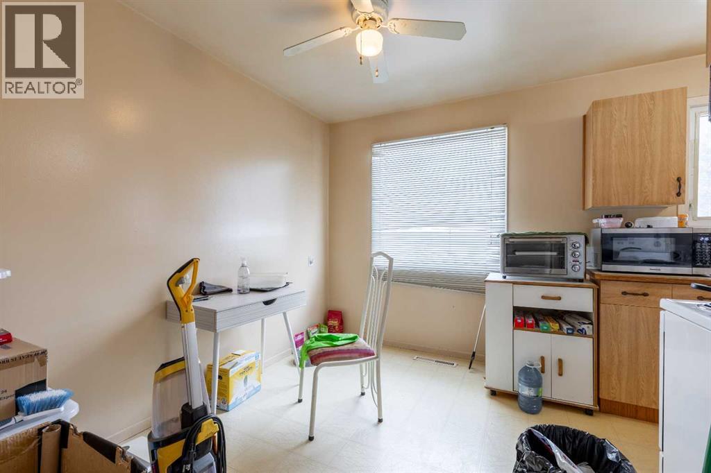 1408 & 1410 15 Avenue N - Image 11