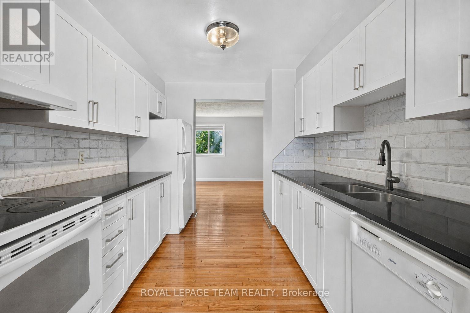 #100 78 CASTLEGREEN PRIVATE - Image 7