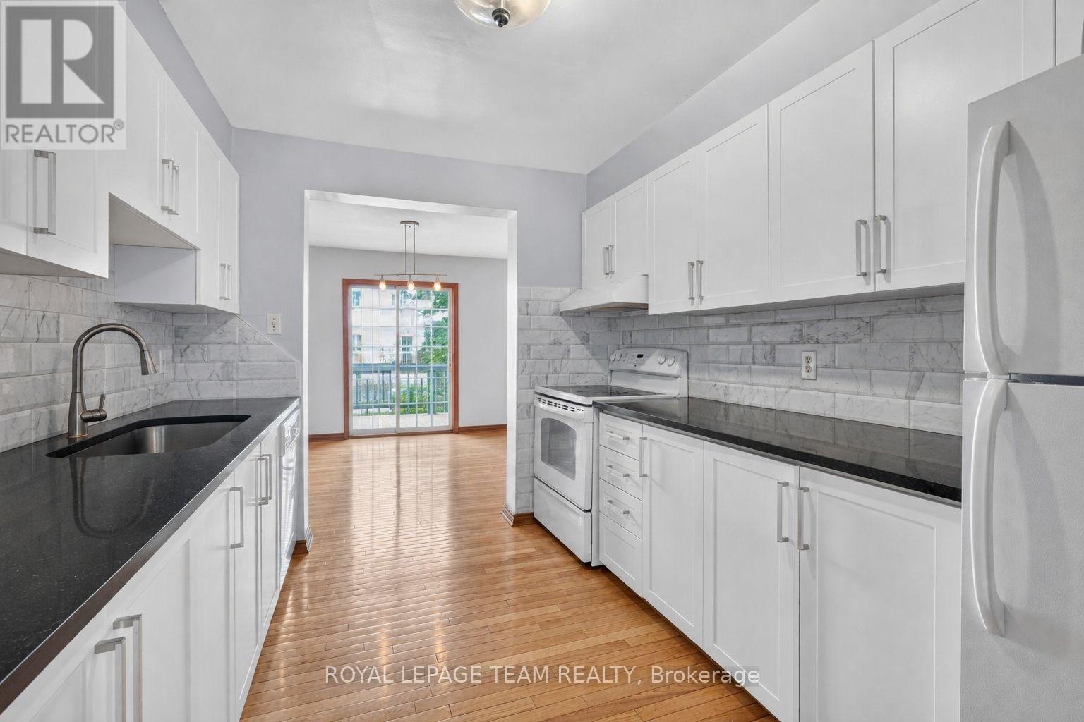 #100 78 CASTLEGREEN PRIVATE - Image 9