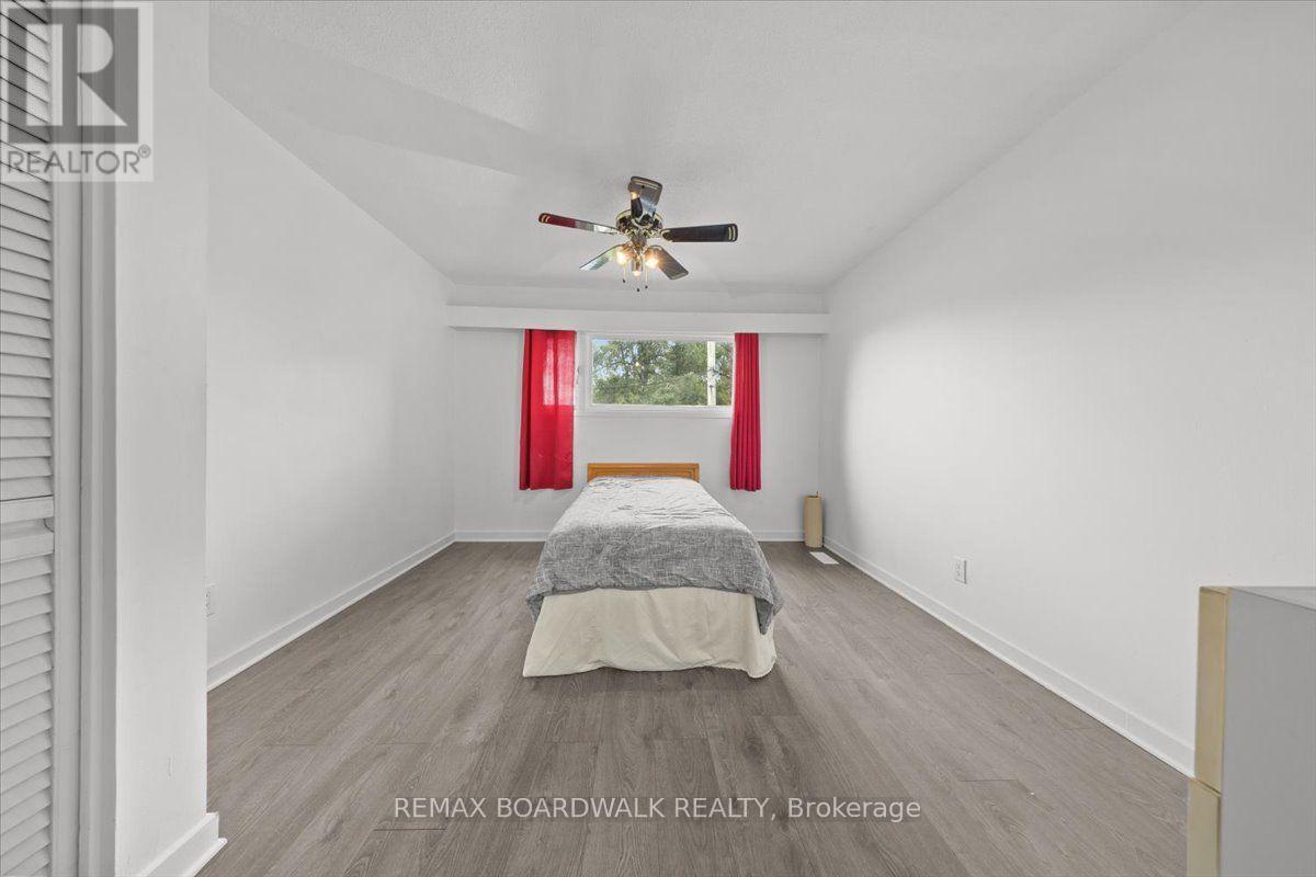 1864 LENESTER AVENUE W - Image 22