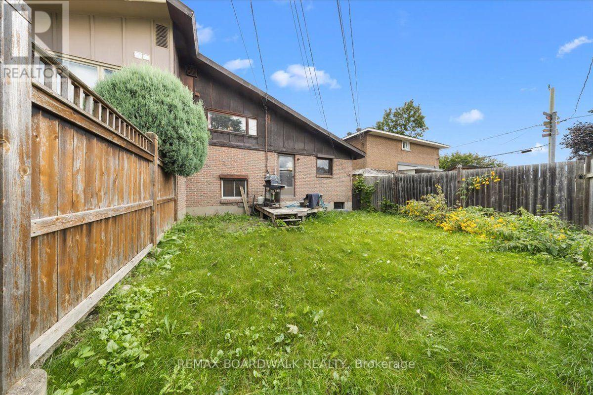 1864 LENESTER AVENUE W - Image 34