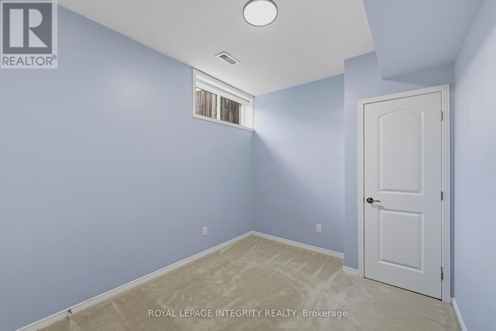 223 HUNTSVILLE DRIVE - Image 10