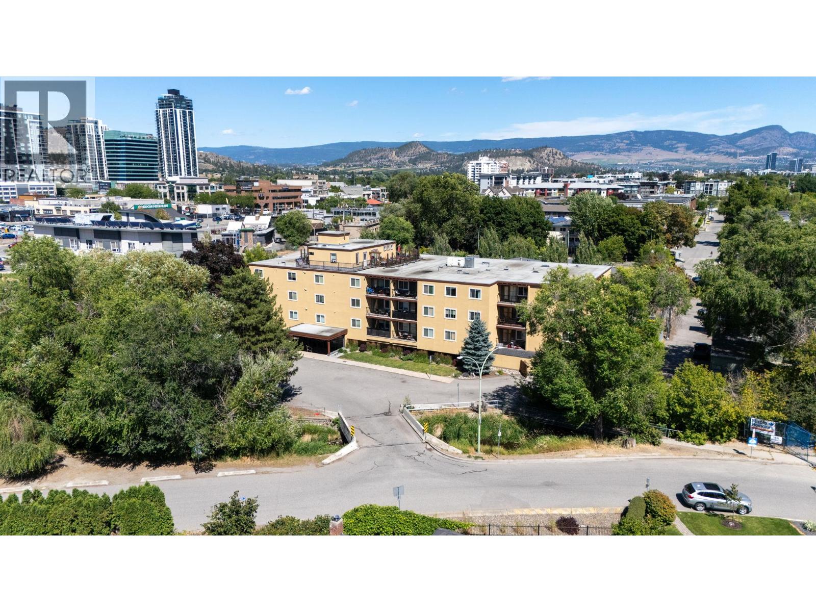 #104 1777 Water Street - 25