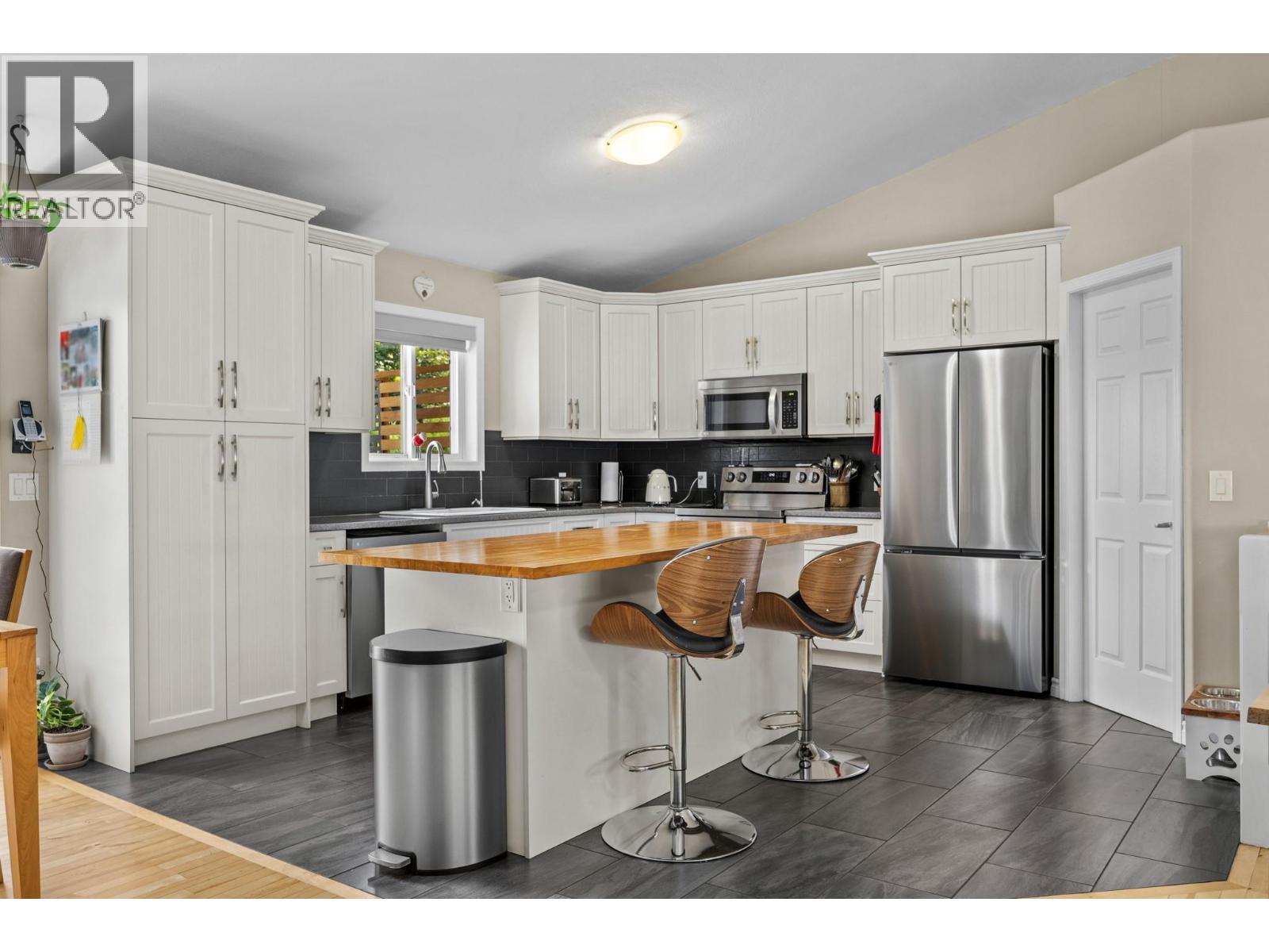 2735 Northview Place - 12