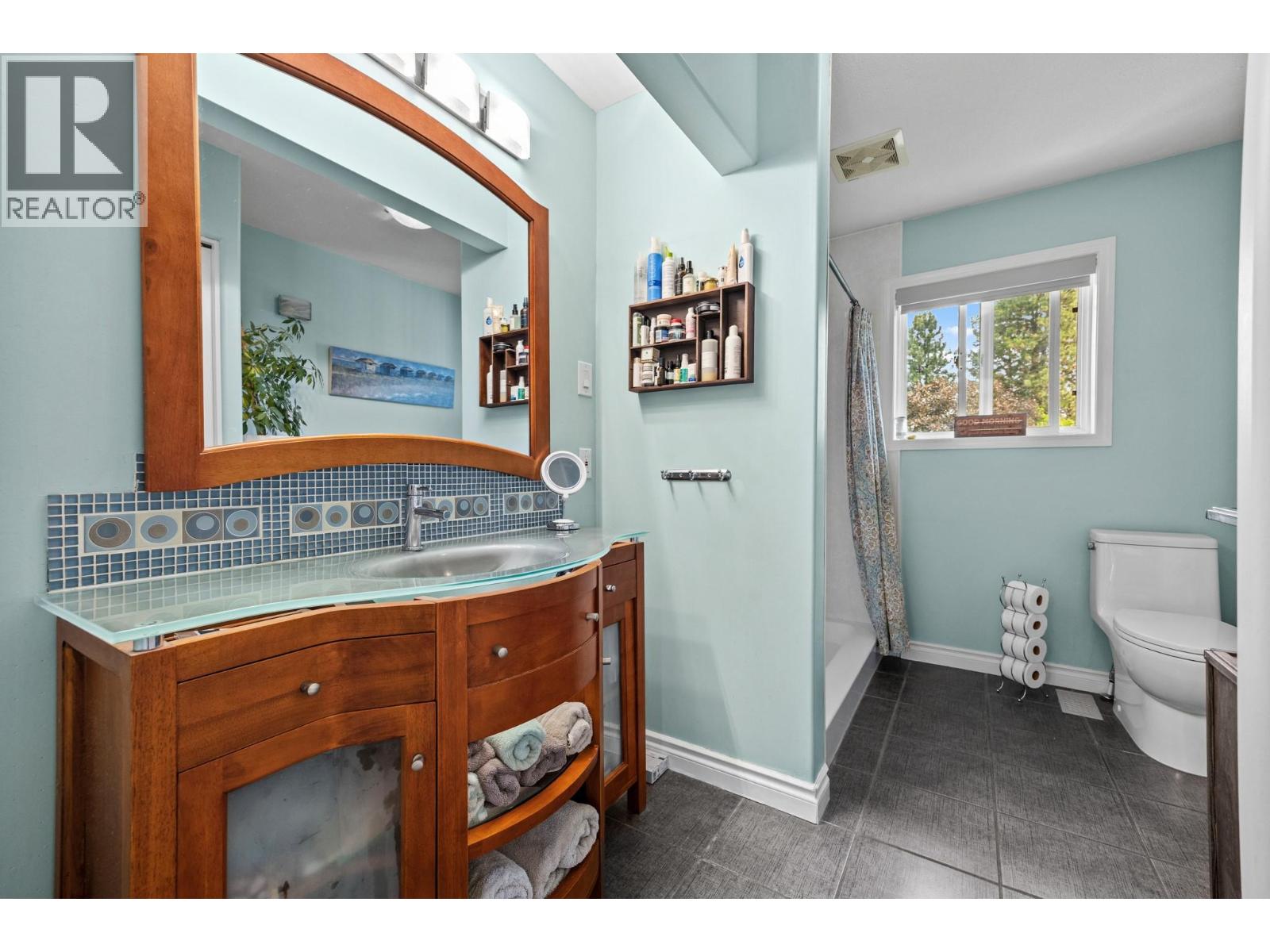 2735 Northview Place - Image 19