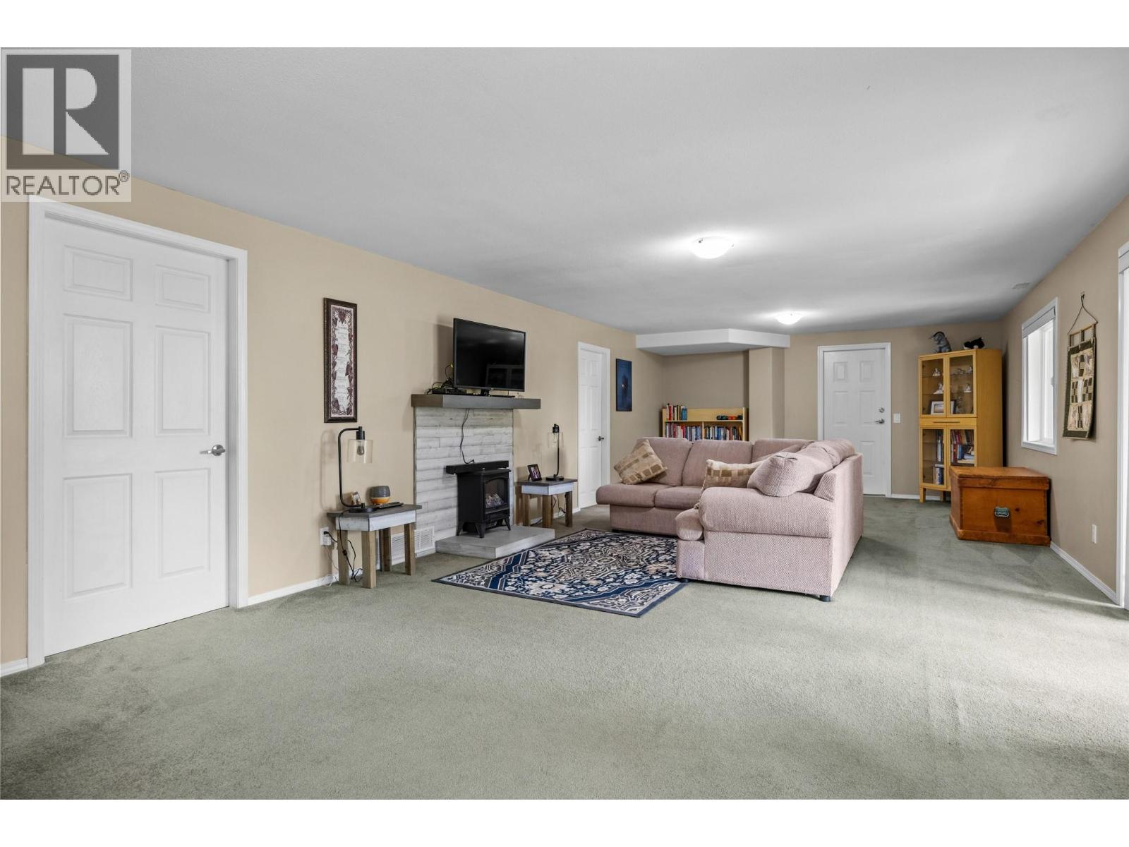 2735 Northview Place - 29