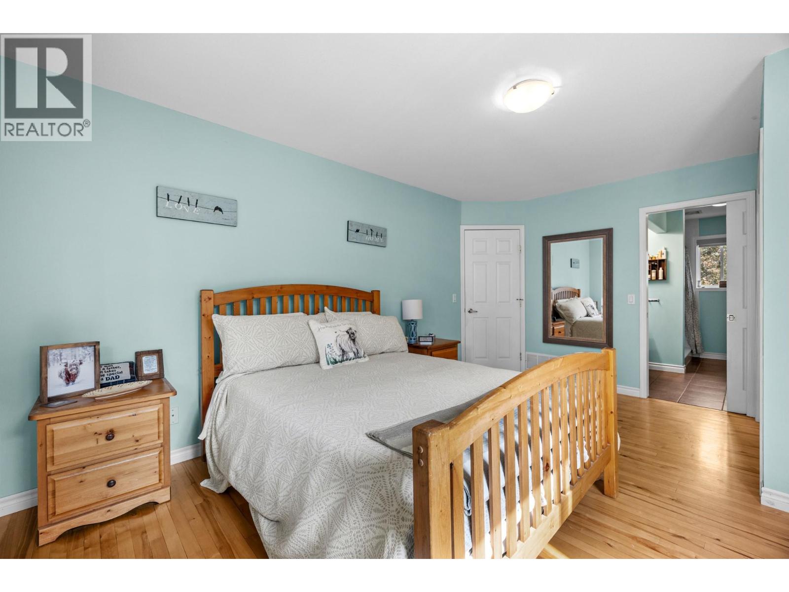 2735 Northview Place - Image 18