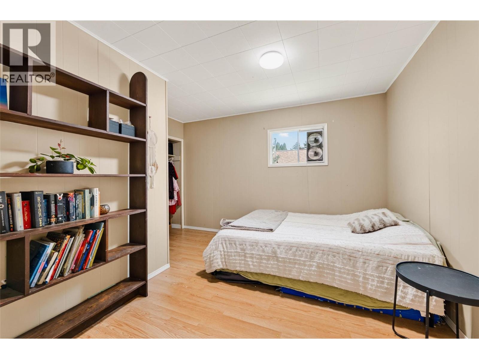 115 Second Street, Salmo