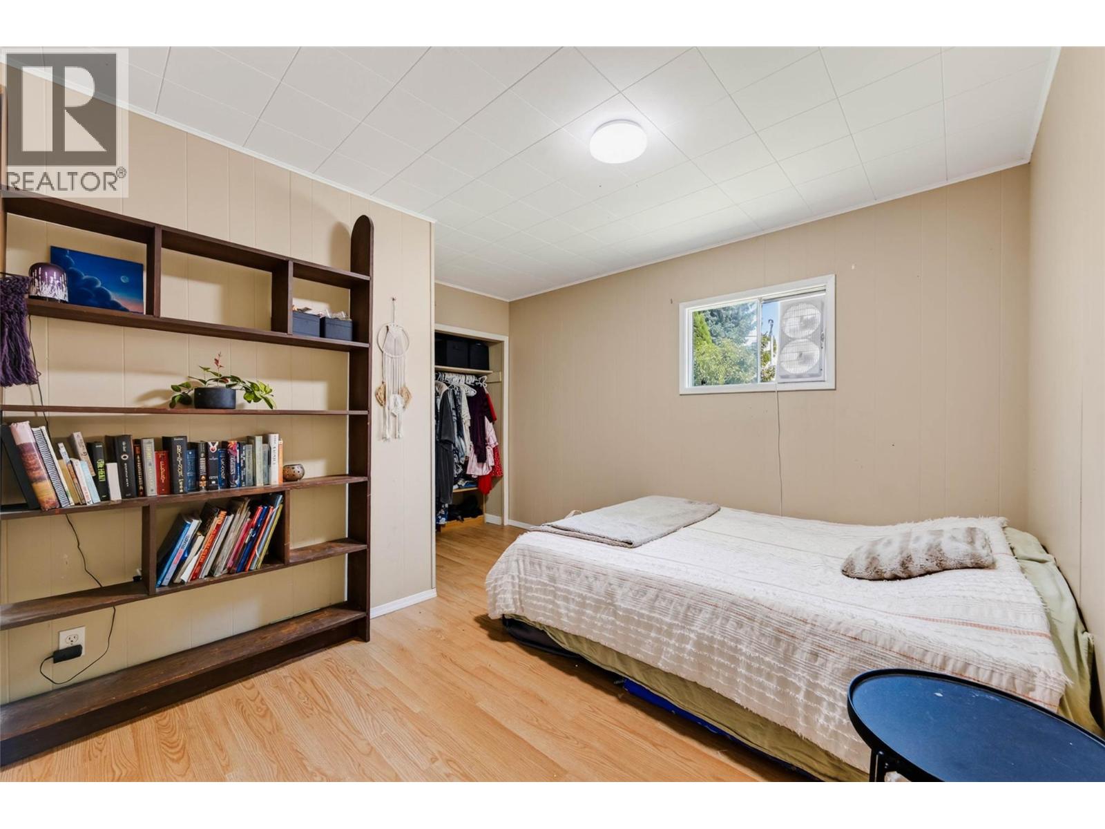 115 Second Street, Salmo