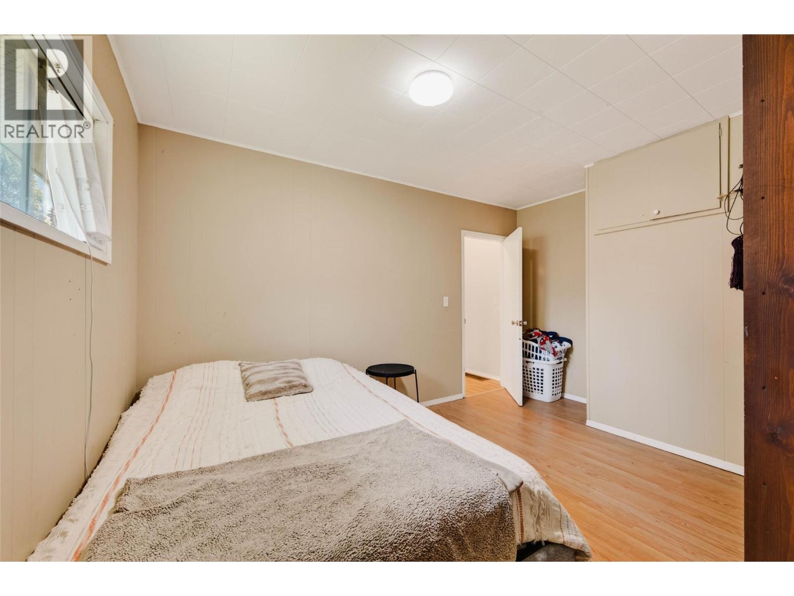 115 Second Street, Salmo
